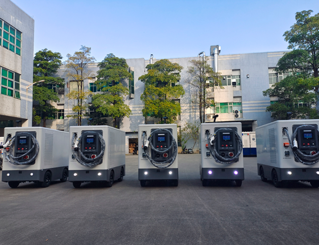 Mobile energy storage charging robot